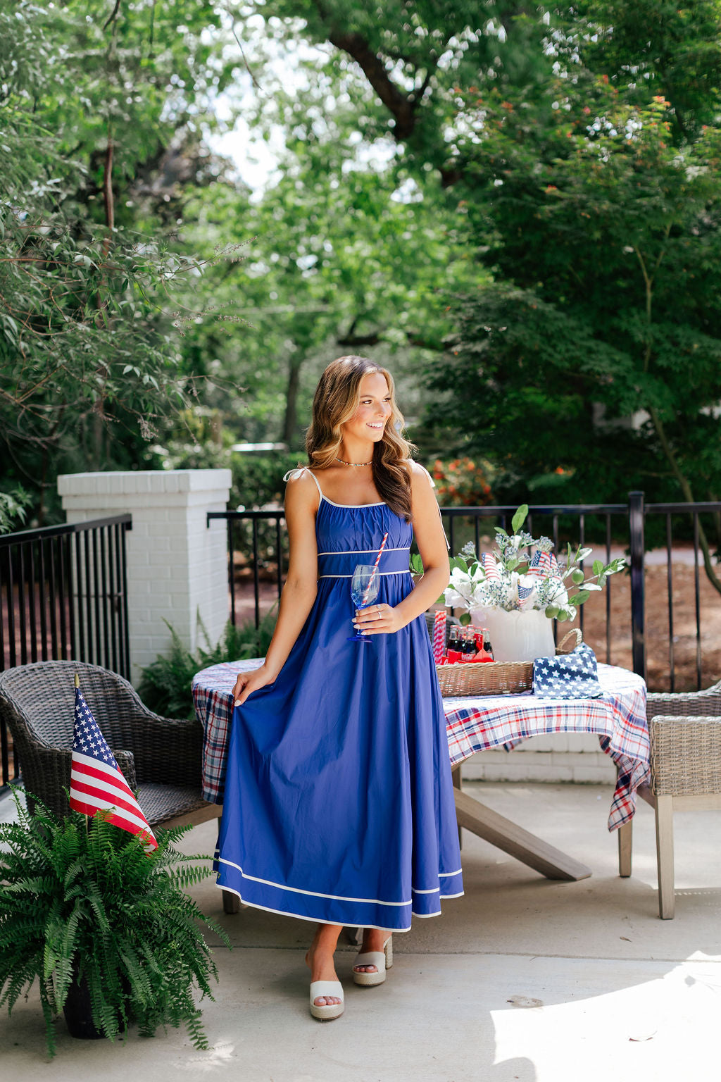 Contrast Piping Midi Dress