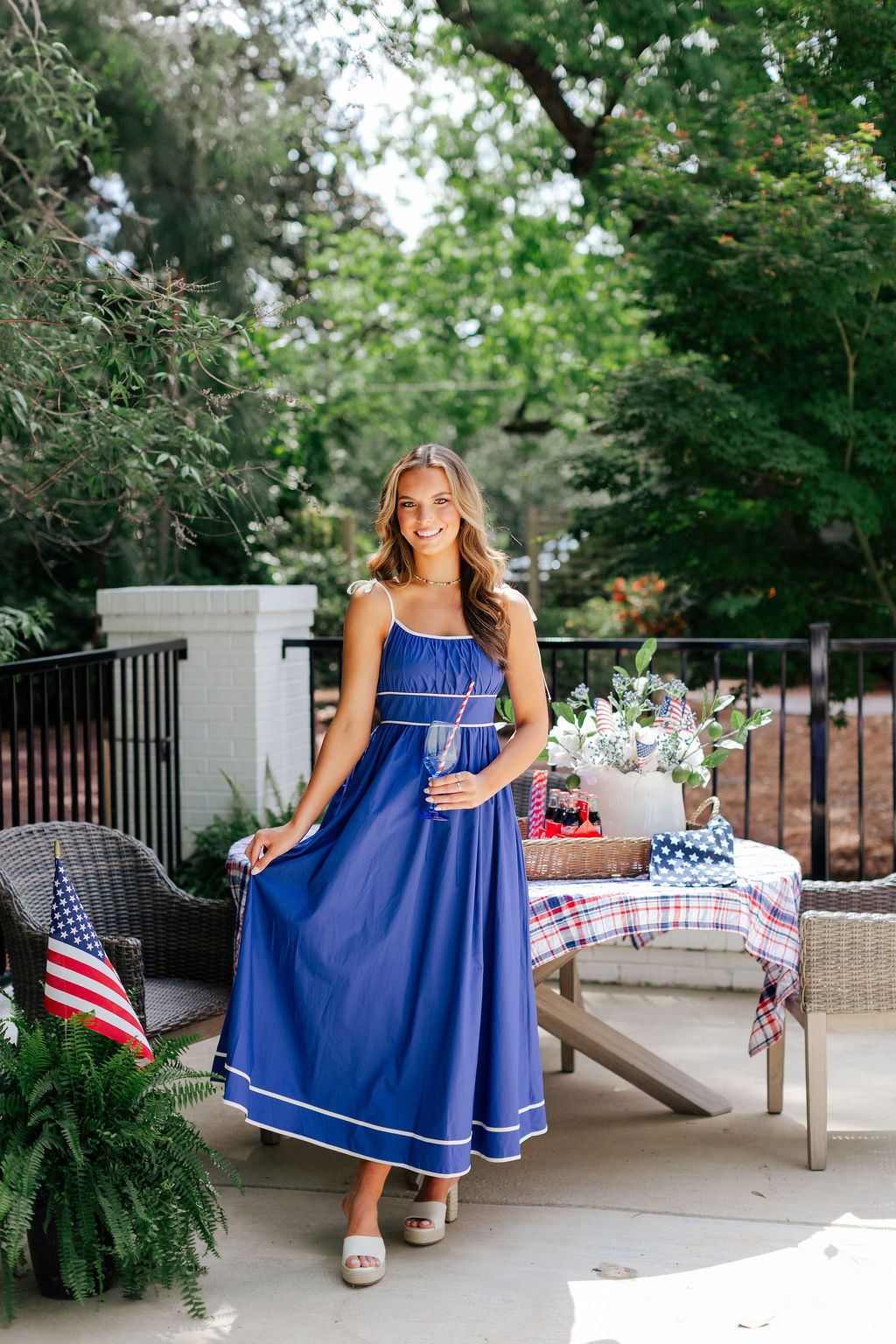 Contrast Piping Midi Dress