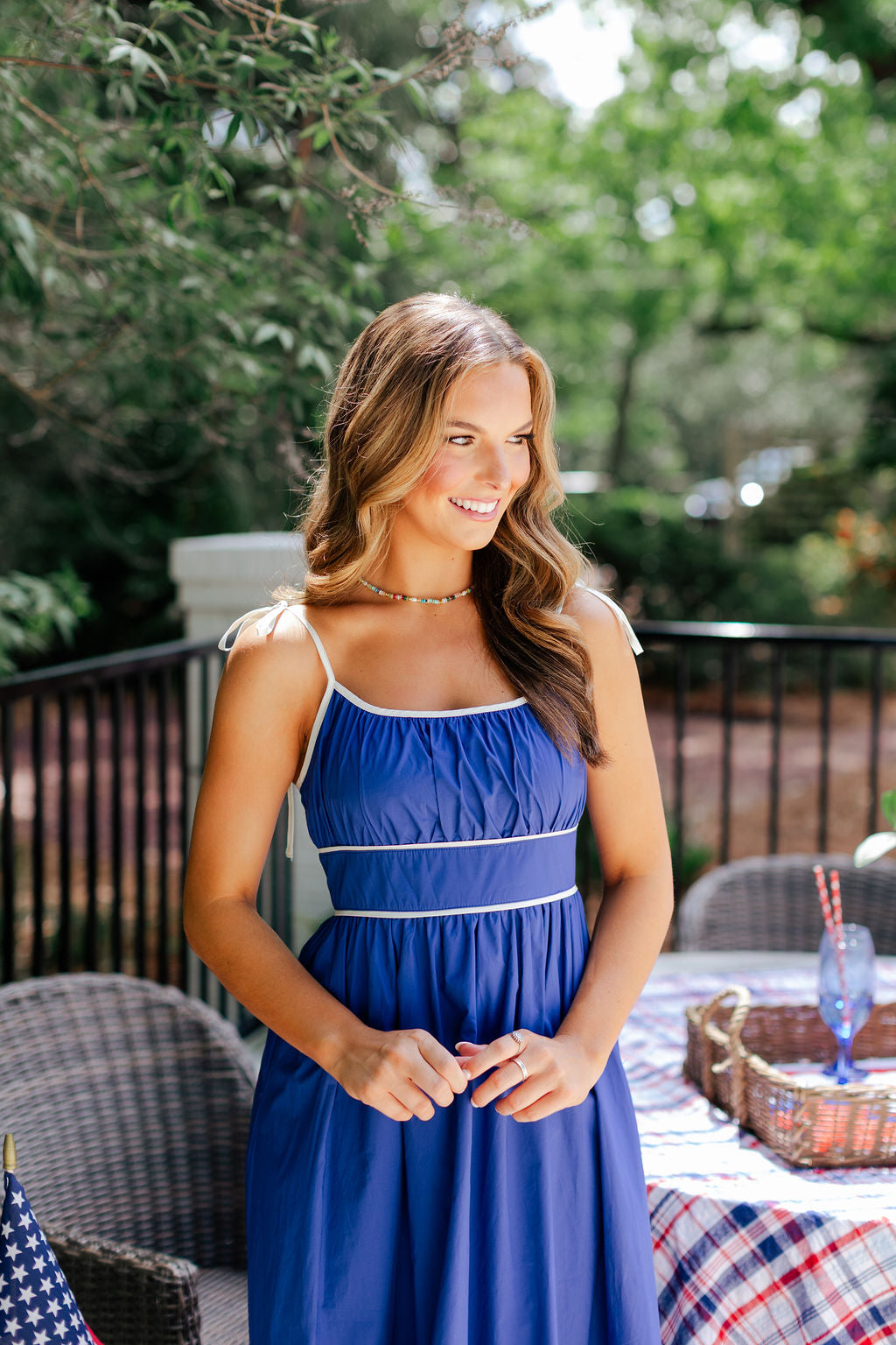 Contrast Piping Midi Dress