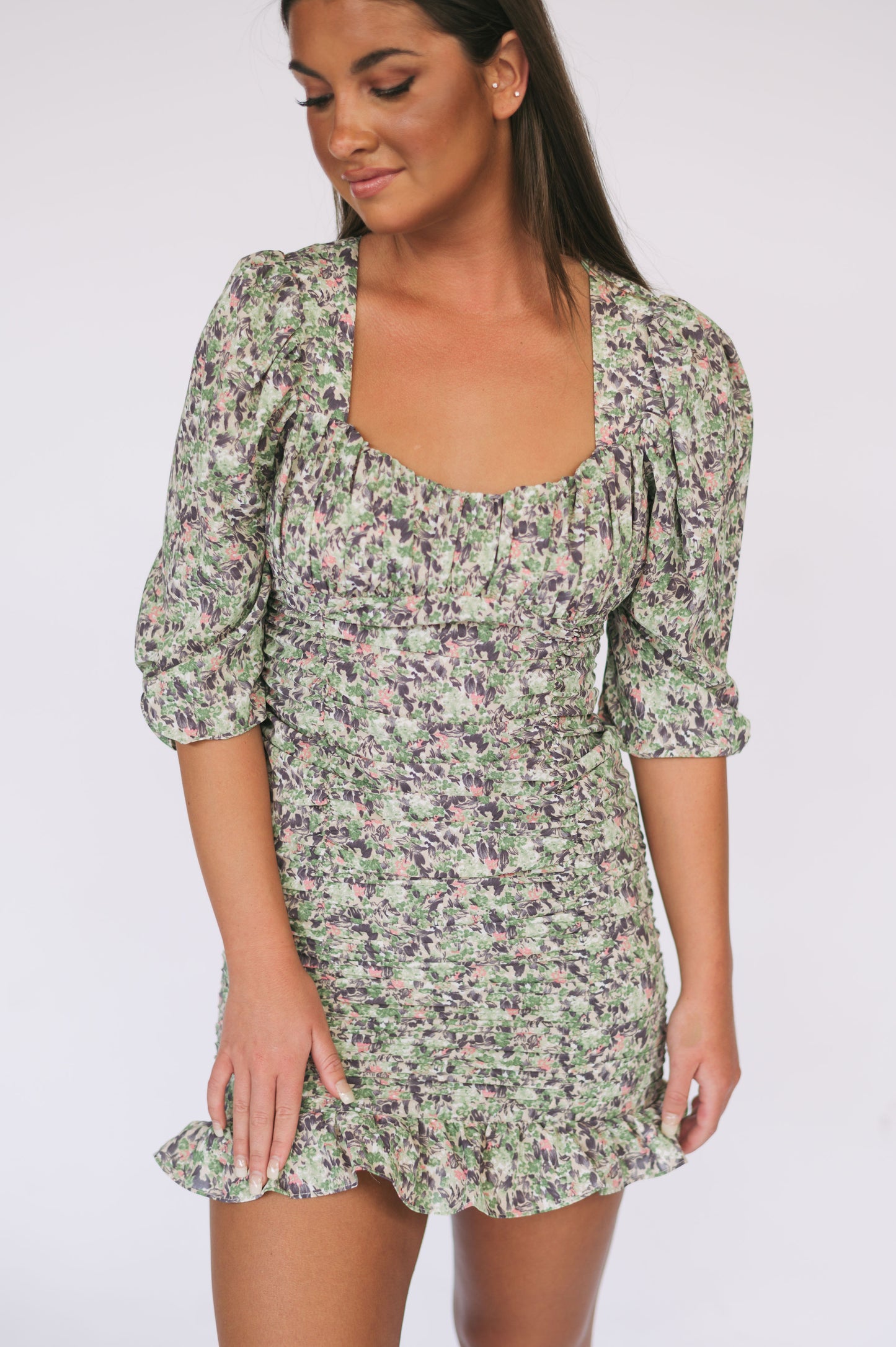 FLORAL PRINT RUCHED MINI DRESS W PUFF SLV DETAIL