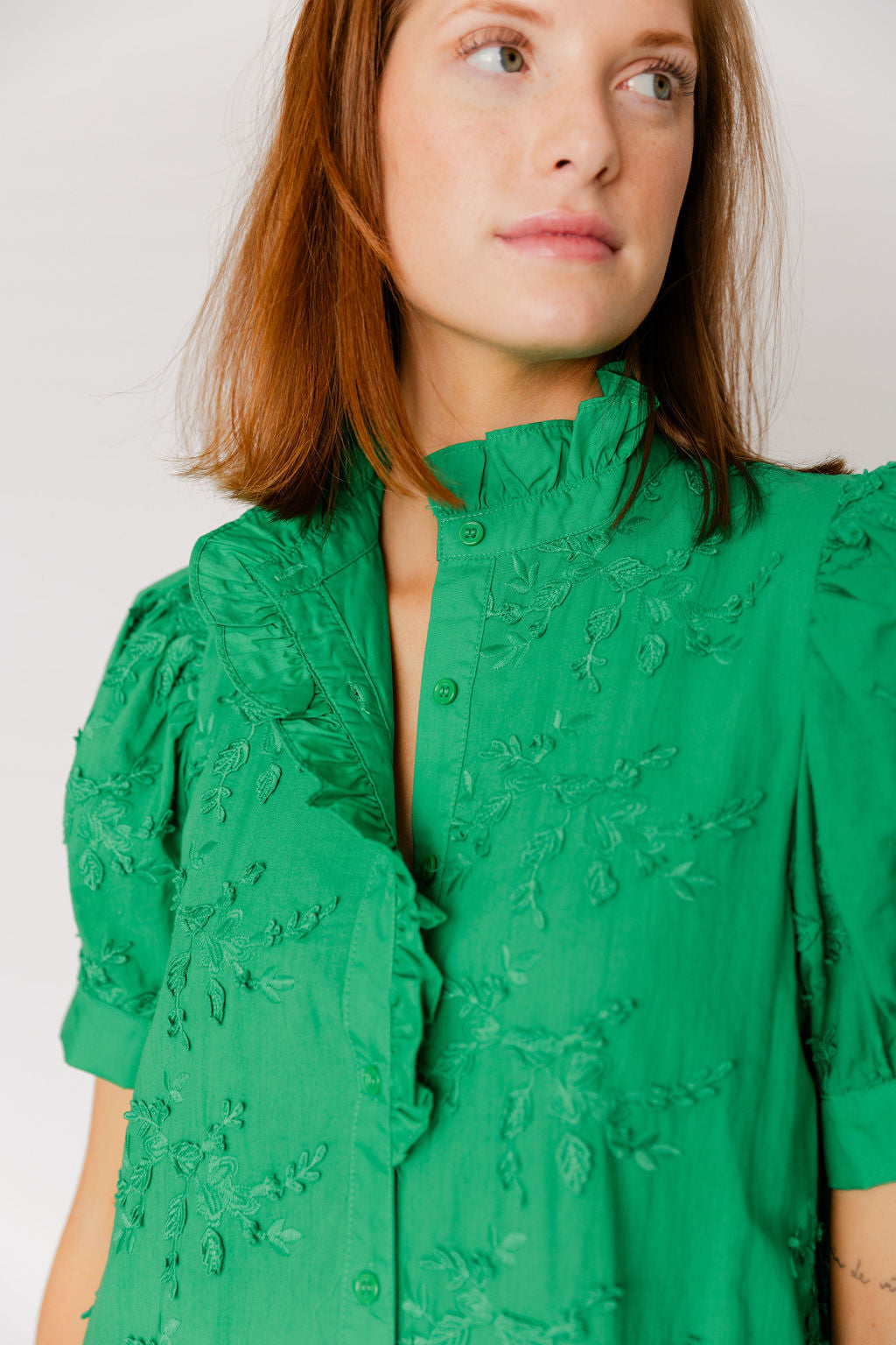 Short Sleeve Floral Applique Mini Dress