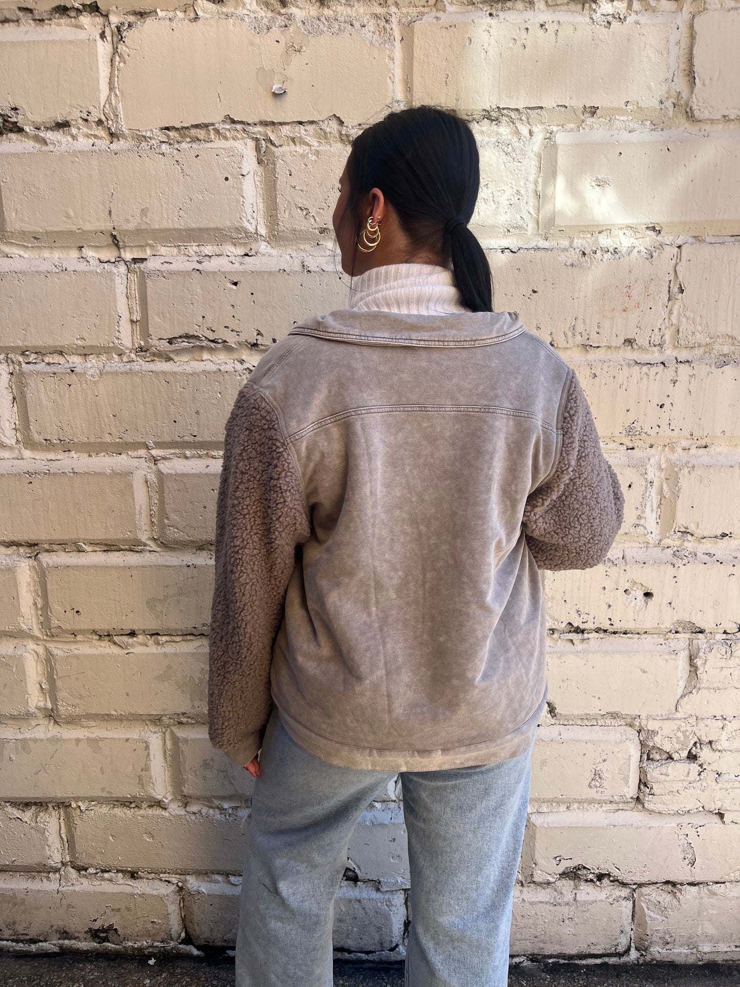 KNIT DENIM JACKET WITH SHERPA SLEEVES