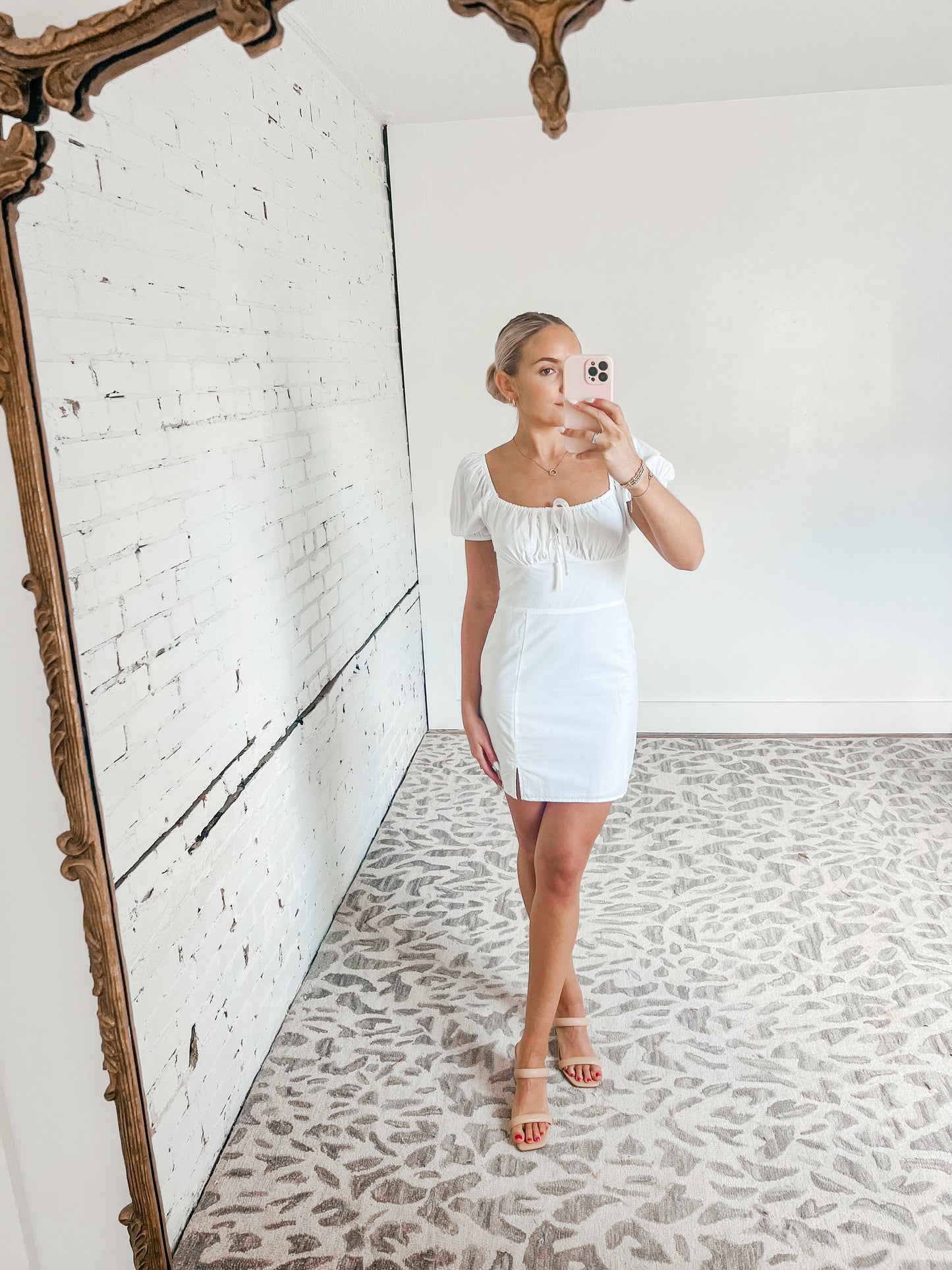 SHORT SLEEVE MINI DRESS