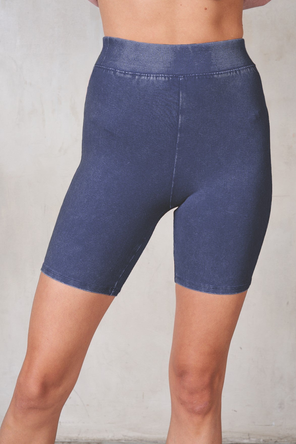 MINERAL WASHED BIKER SHORTS
