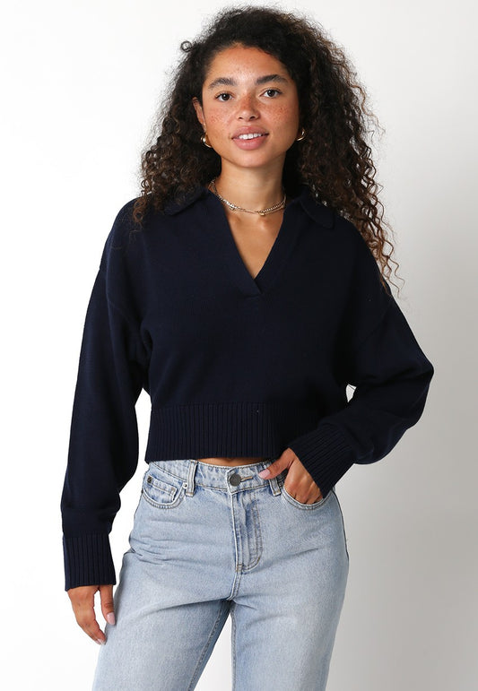SOLID V NECK SWEATER WITH COLLAR