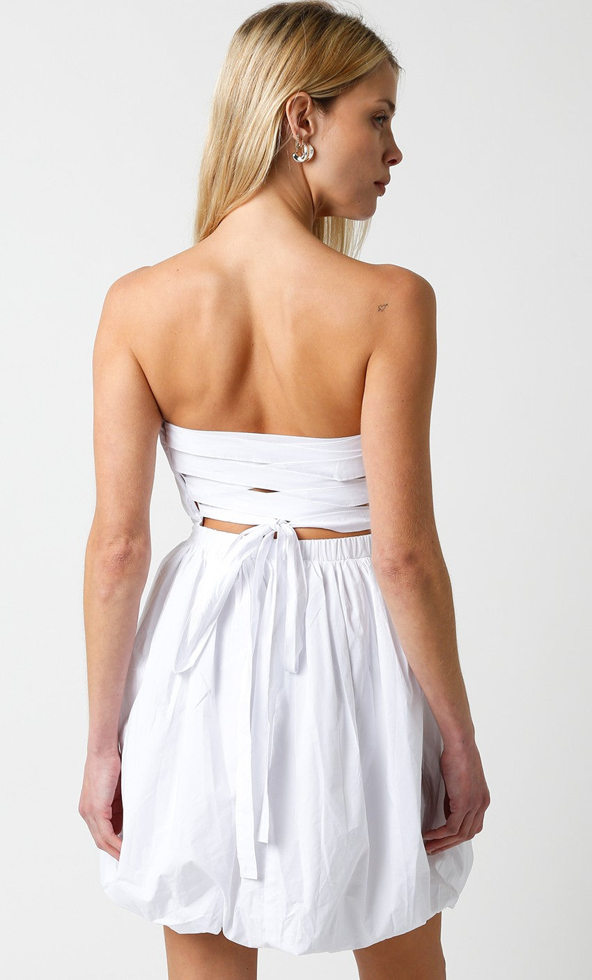 STRAPLESS DRESS WITH LACE UP BACK