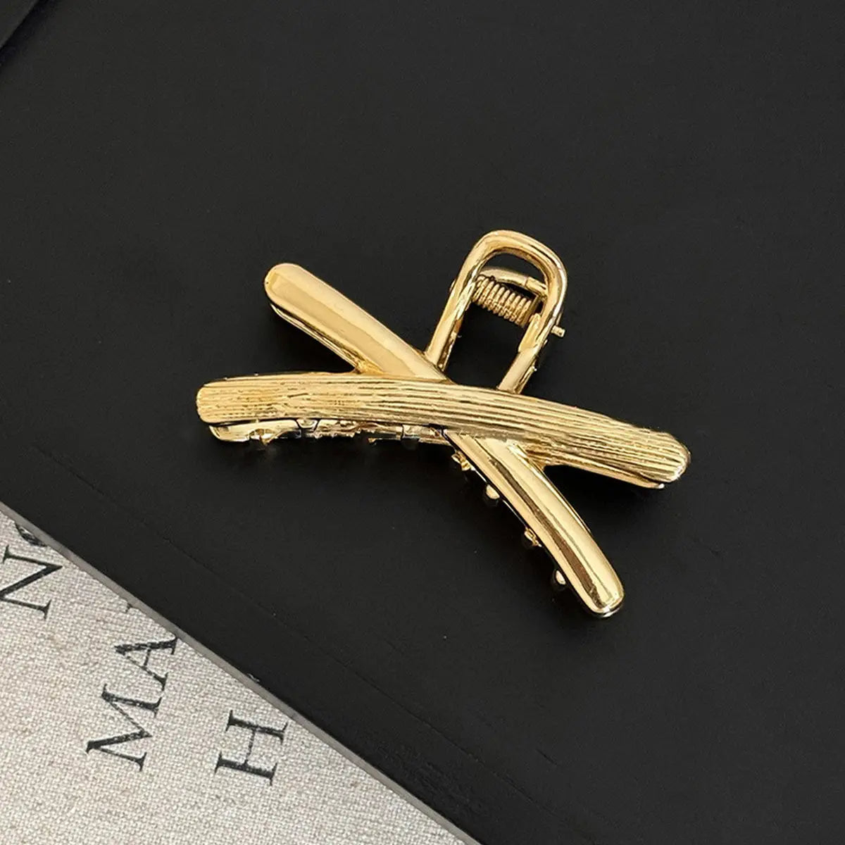 Criss Cross Claw Clip