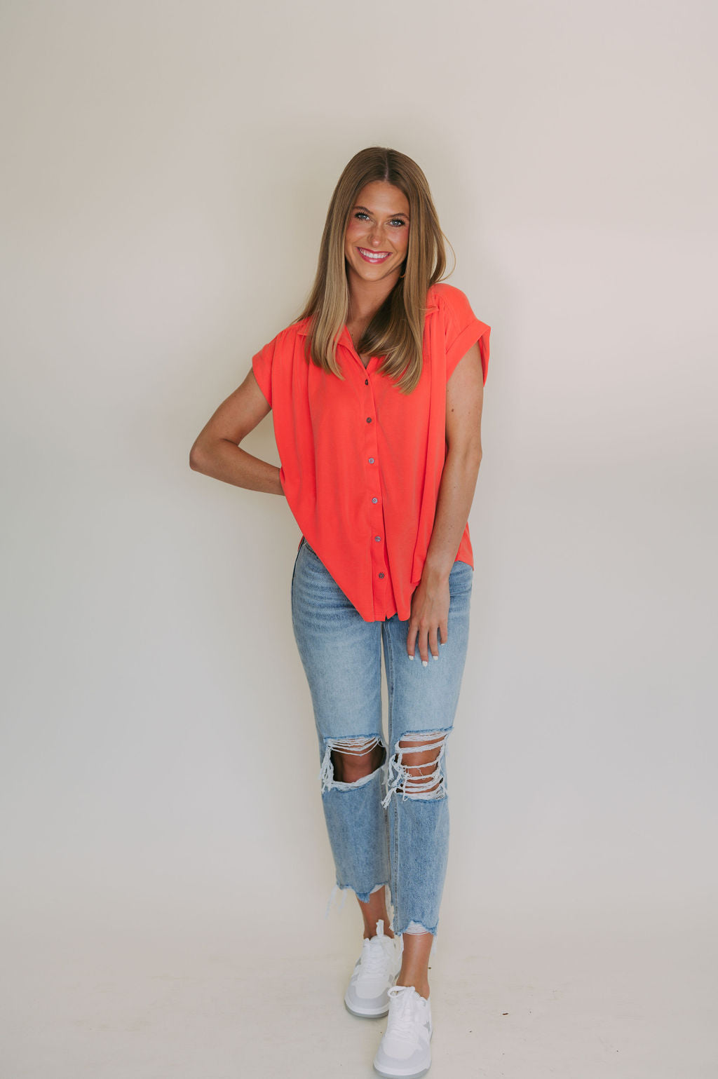 ROLL UP SHORT SLEEVE BASIC COLLARED TOP