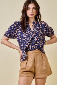 Geometric Puff Sleeve Blouse