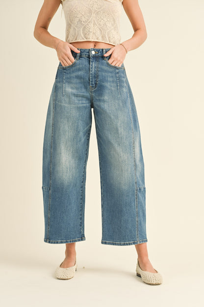 Loose Fit Barrel Jeans